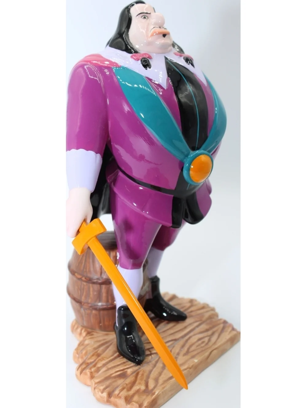 NWT VTG Disney Pocahontas Villain Governor John Ratcliffe Porcelain Figurine 8